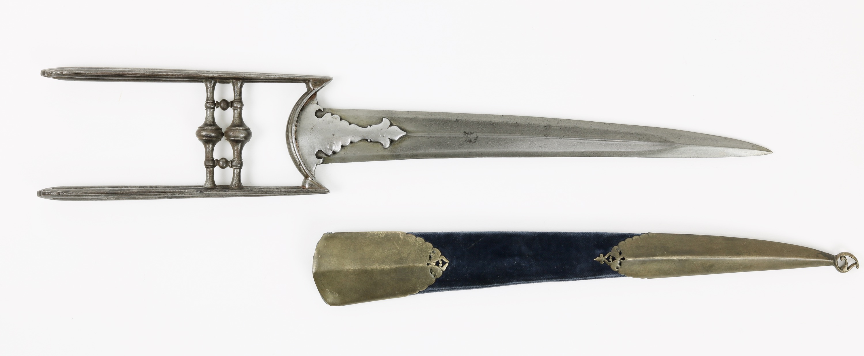 17th century katar with curved blade