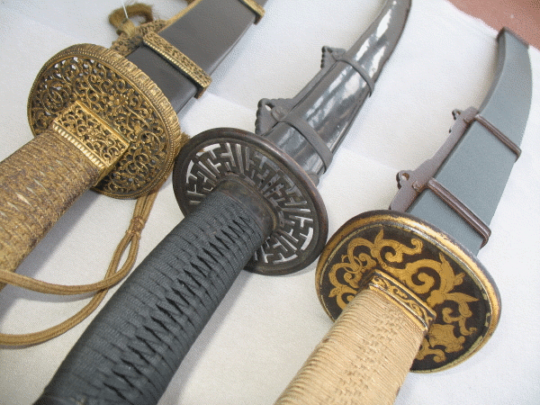 Three Qing sabers