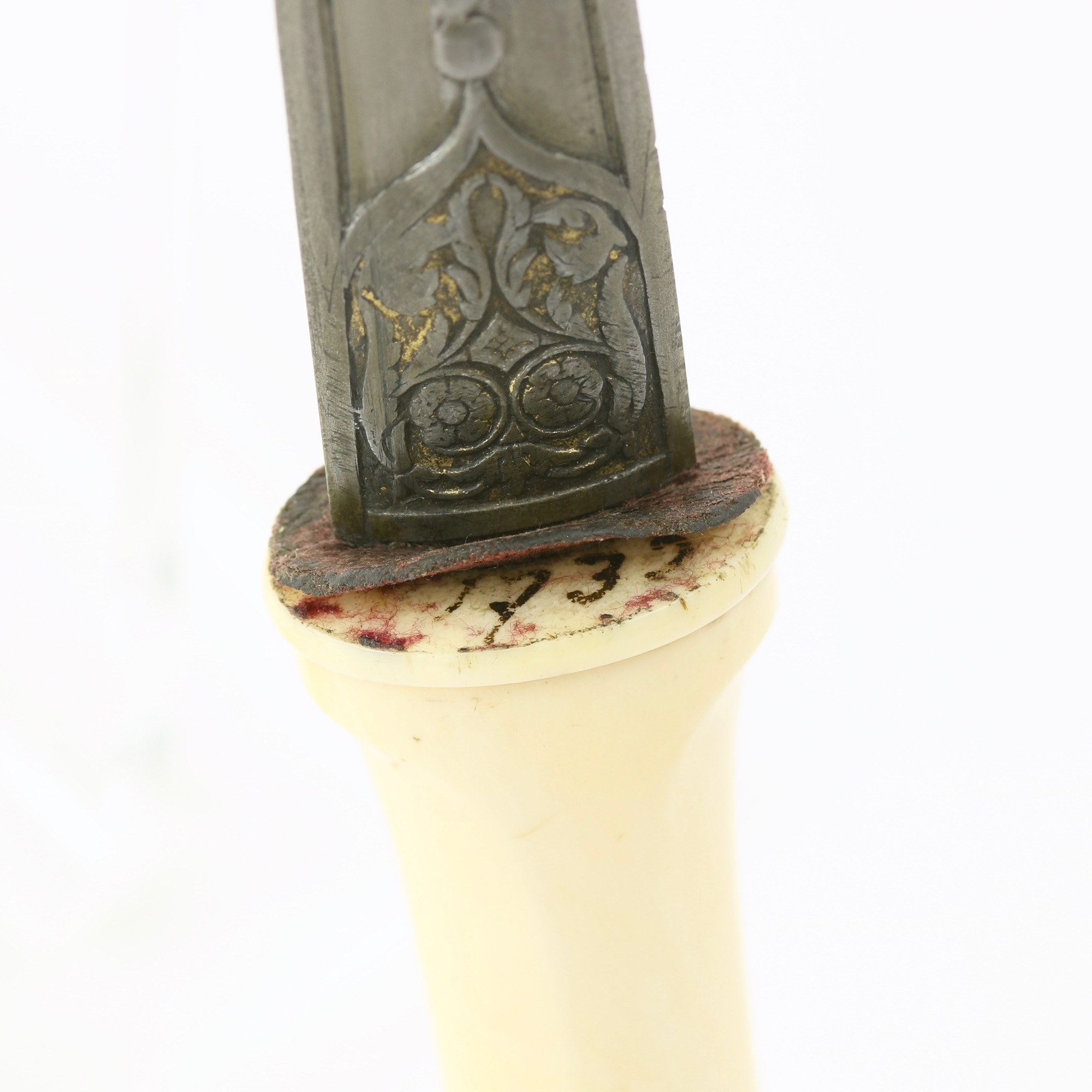 Ottoman dagger handle marking