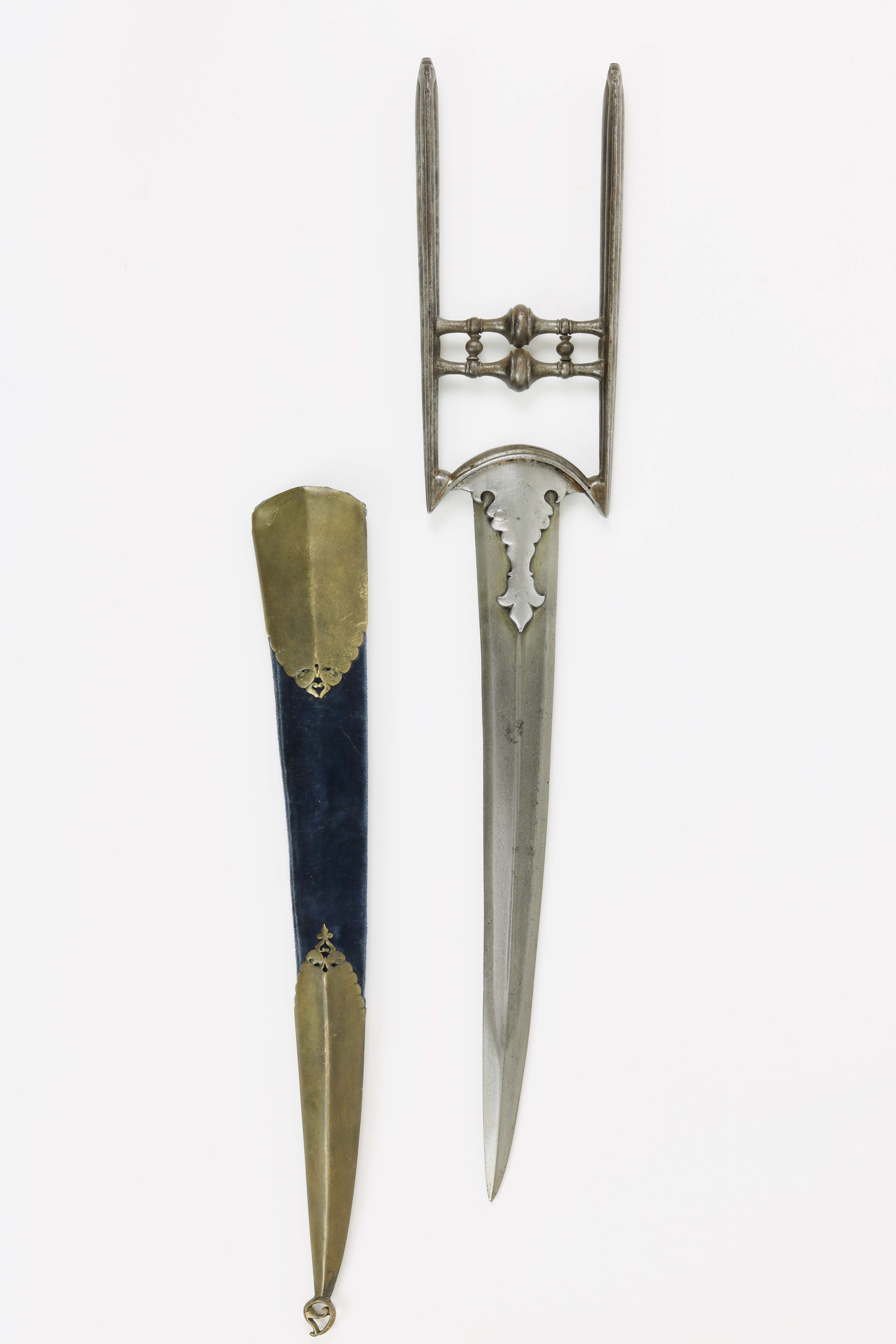 17th century South Indian katar with curved blade