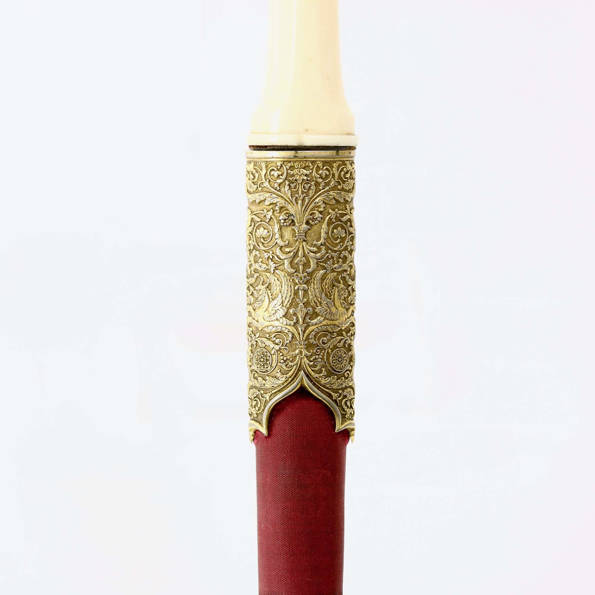 Ottoman court dagger with renaissance style decor