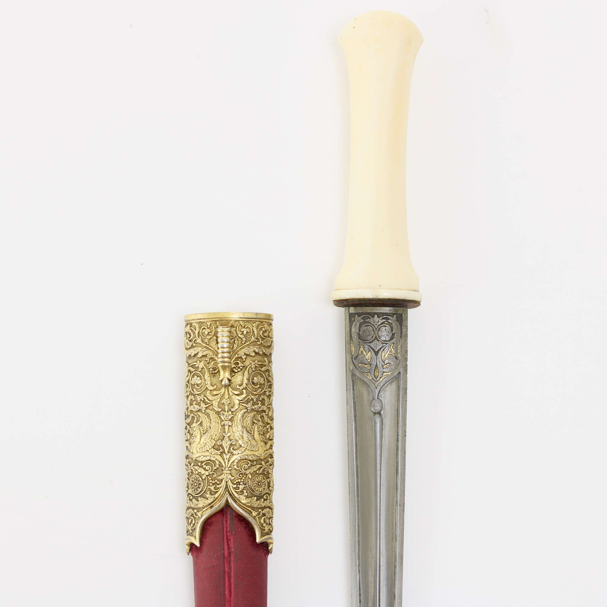 Ottoman court dagger with renaissance style decor