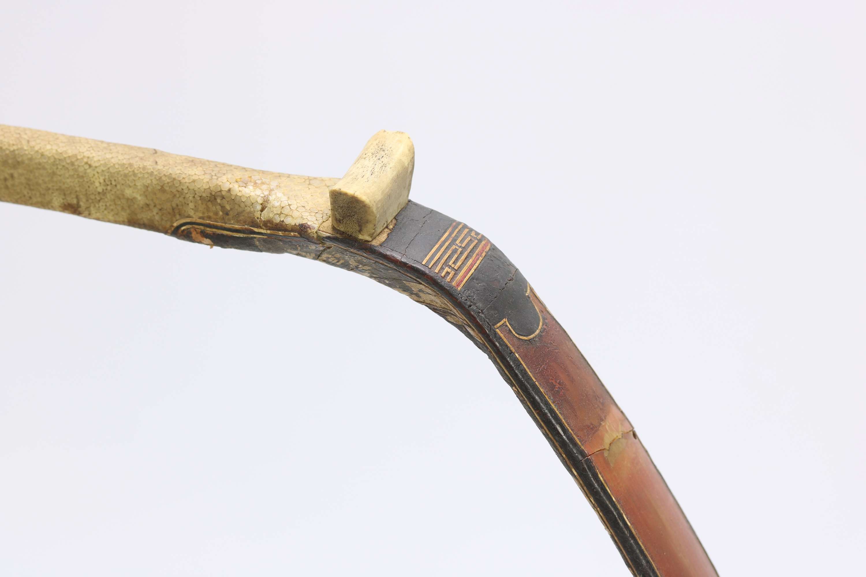 Manchu horn bow with red bellies