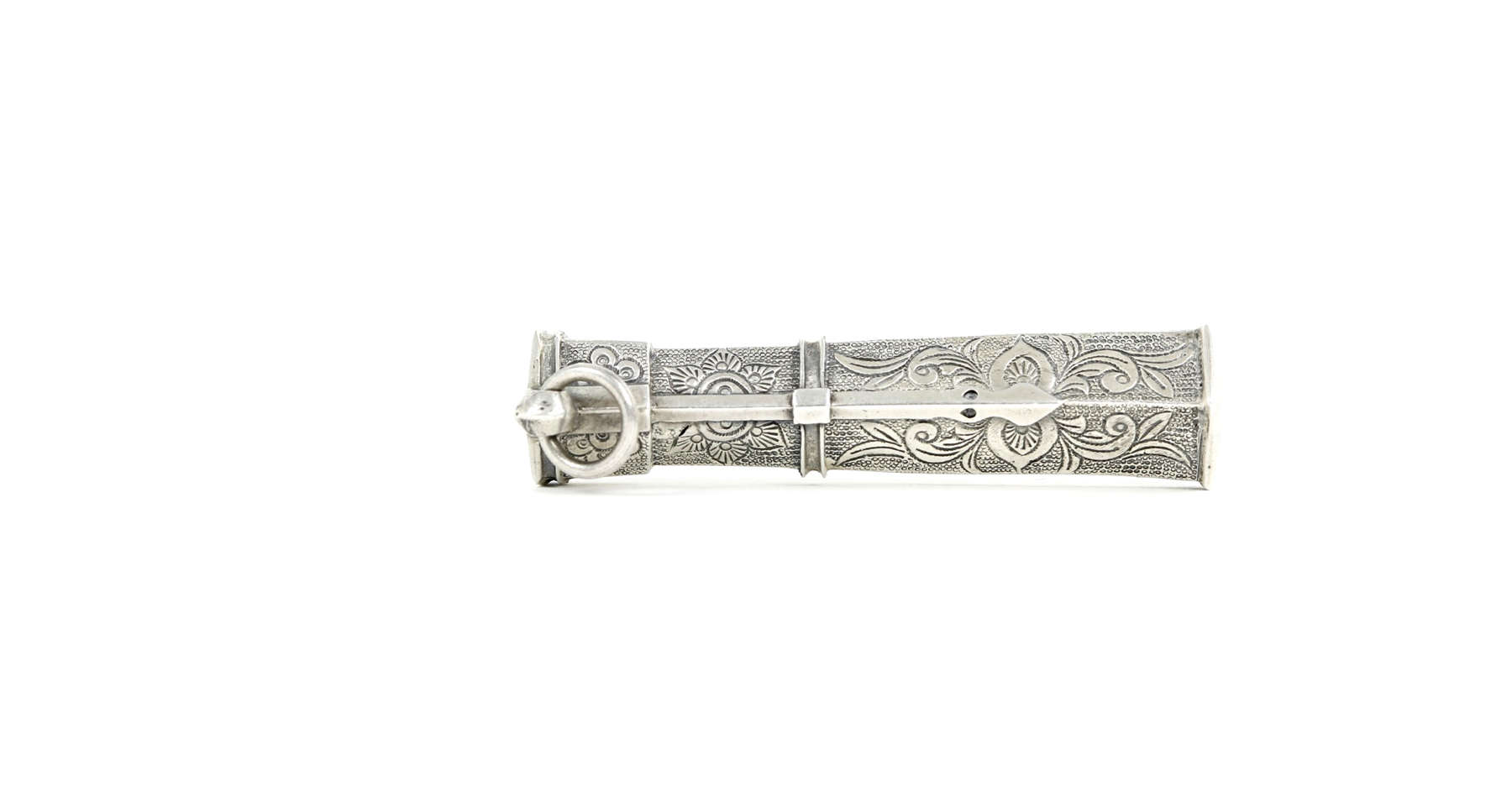 Antique Korean silver knife, eunjangdo