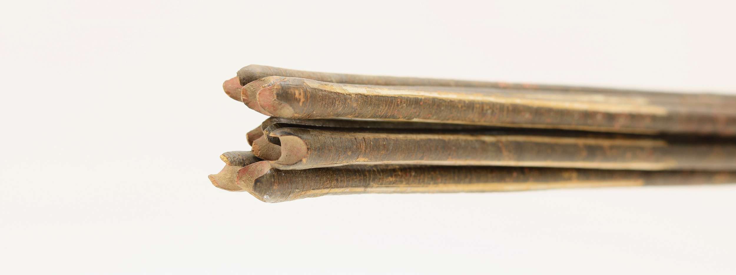 Set of eight Indian armor piercing arrows