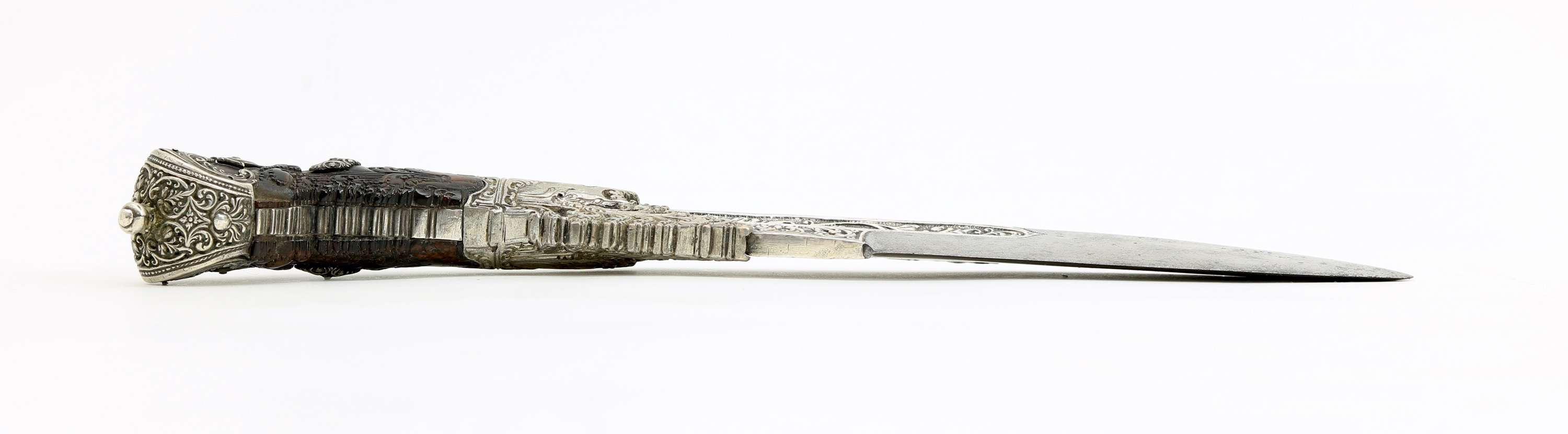 Sinhalese silver knife ul-pihiya or piha-kaetta