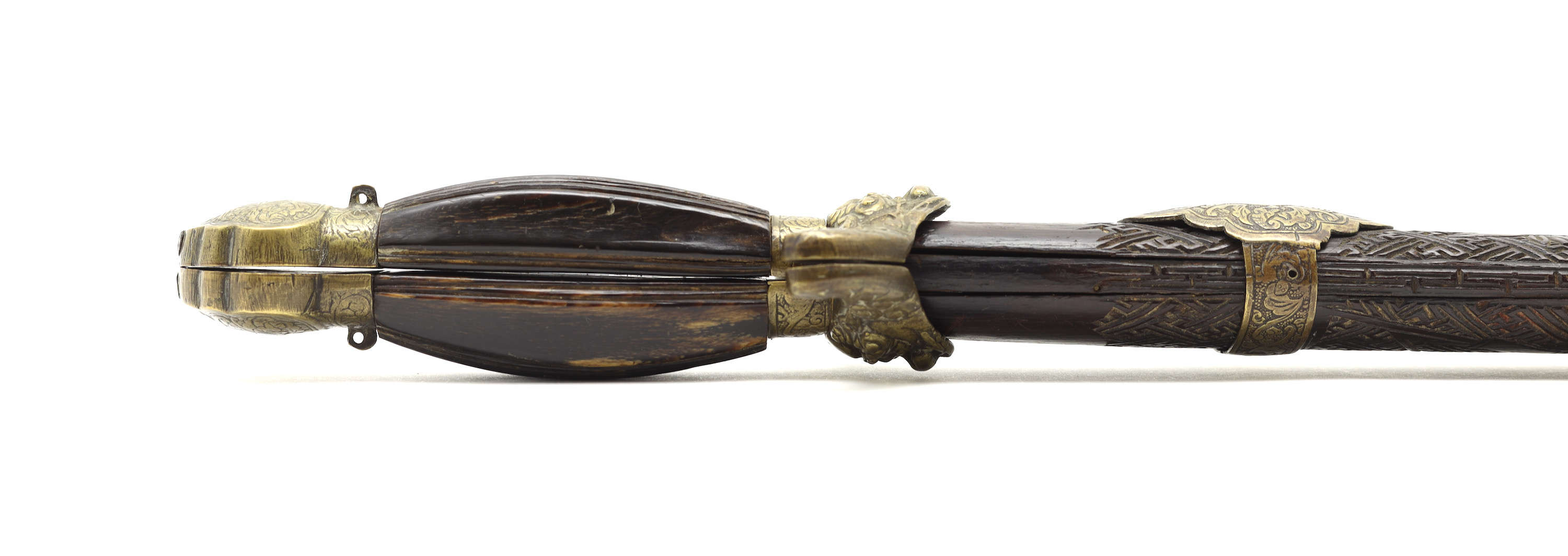 Double duanjian with carved hardwood scabbard
