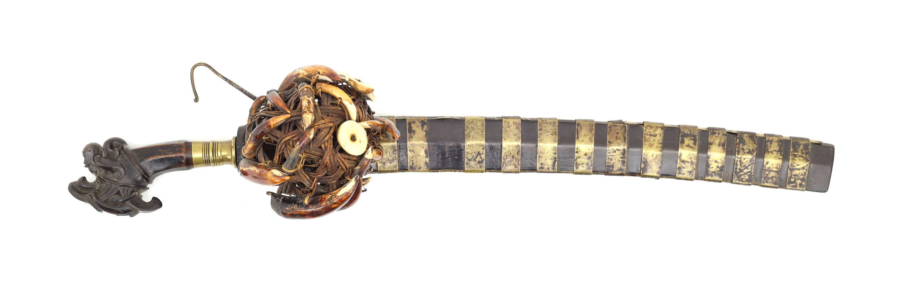 Fine and complete Nias sword called belatu