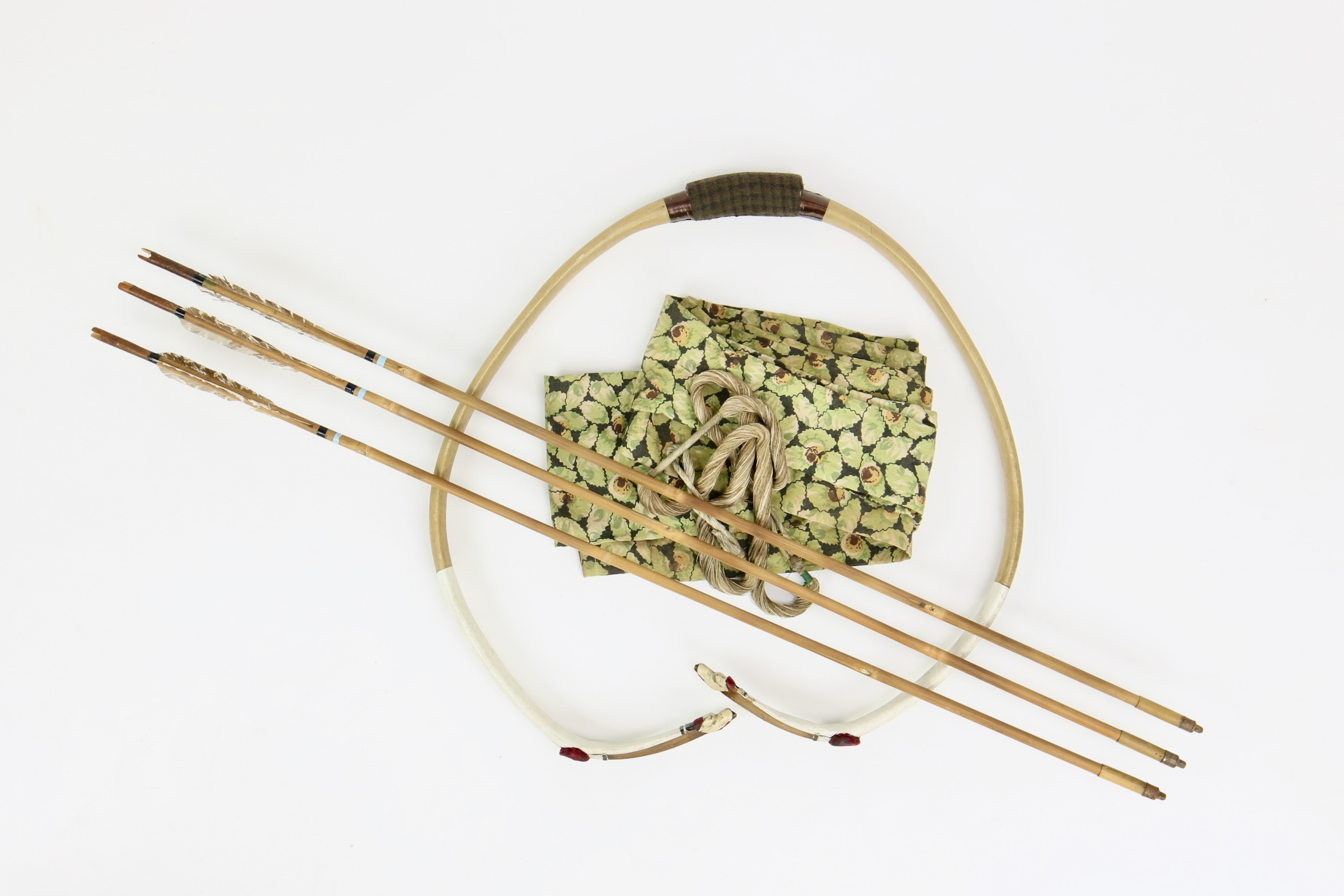 Vintage Korean horn bow set